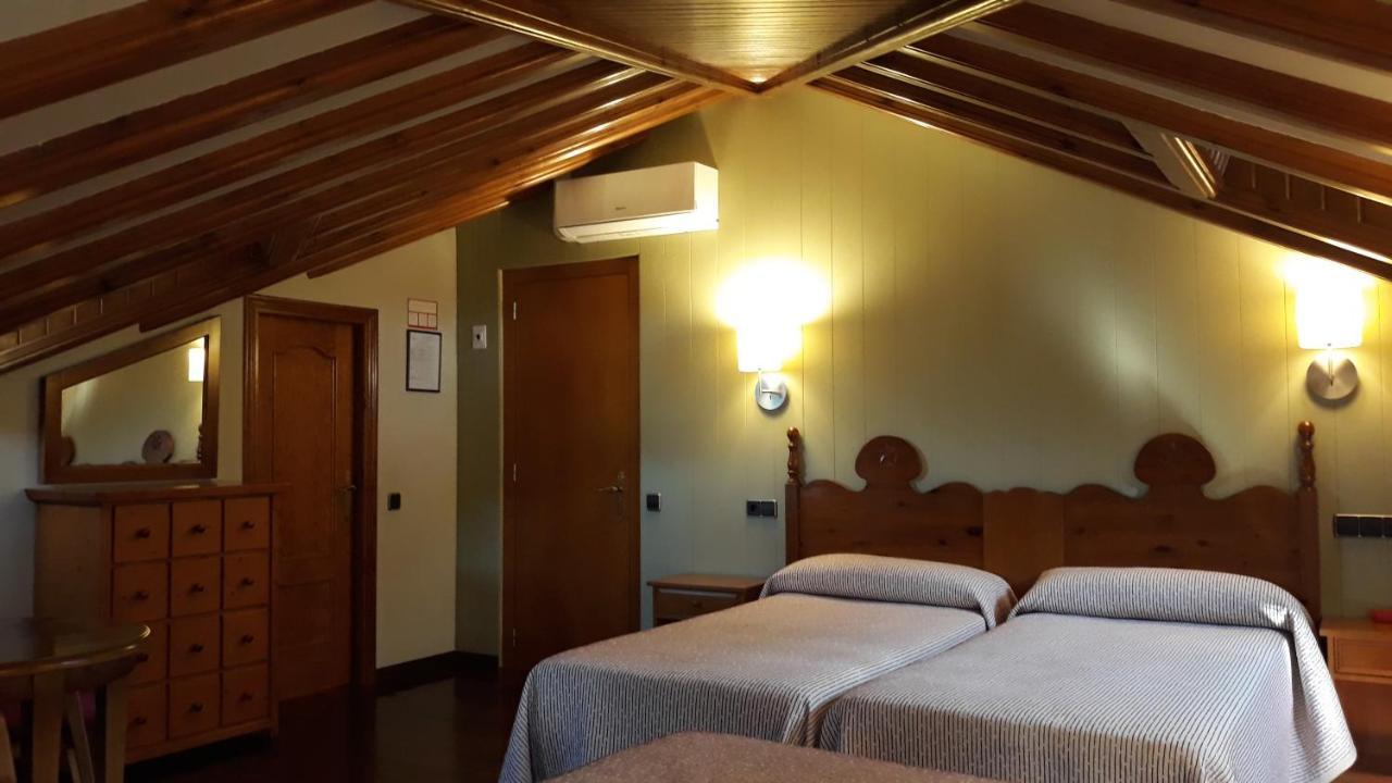 Hotel Aragueells Бенаске Экстерьер фото