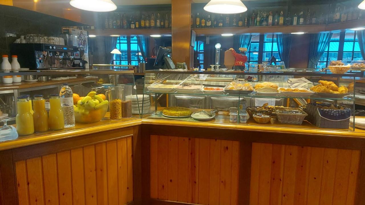 Hotel Aragueells Бенаске Экстерьер фото